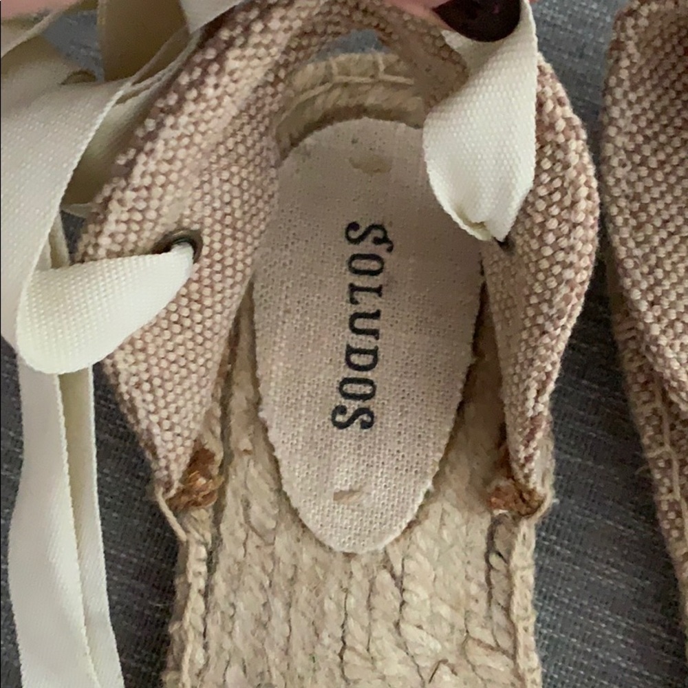 Shoes - Picture 2 of 5